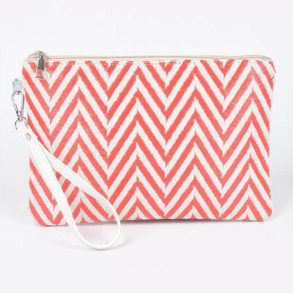 Faux Straw Pouch Bag